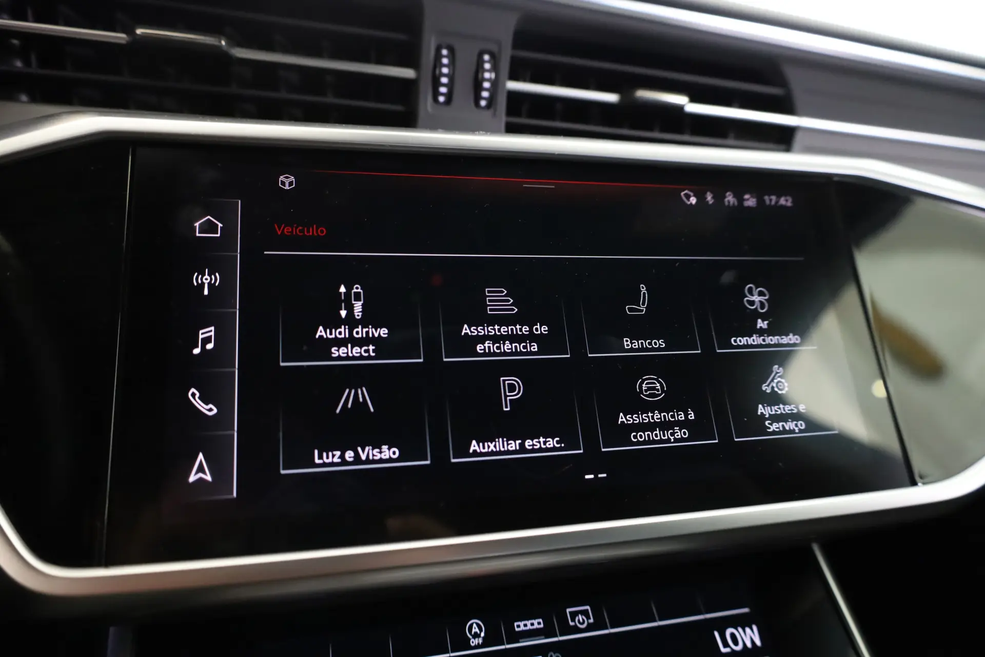 Audi A6 Avant 40 TDI S line S tronic 36