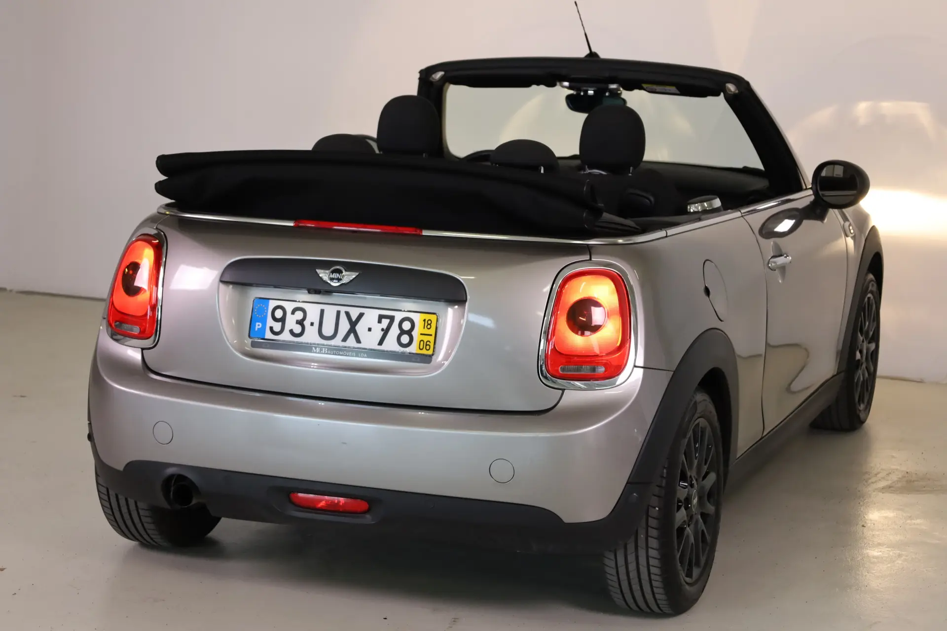 MINI Cabrio One Sport Edition 22