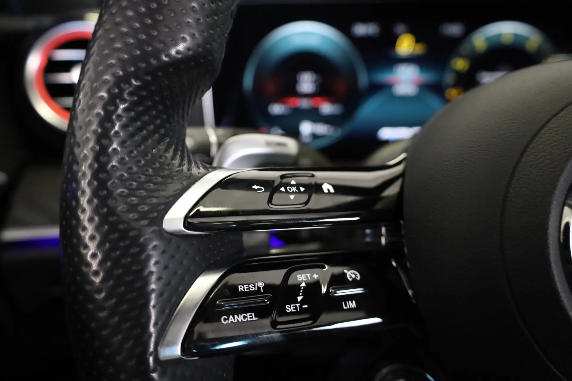 Mercedes-Benz E 53 AMG 4Matic+ 51