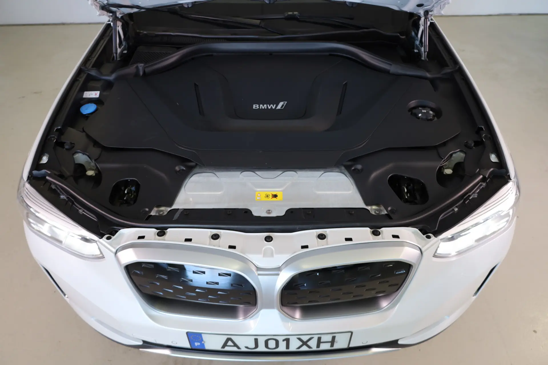 BMW iX3 Inspiring 8