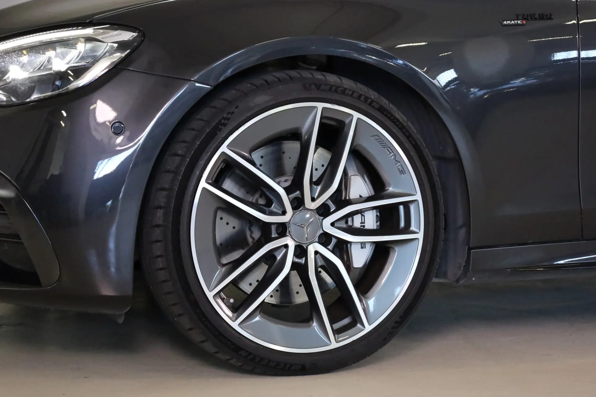 Mercedes-Benz E 53 AMG 4Matic+ 13