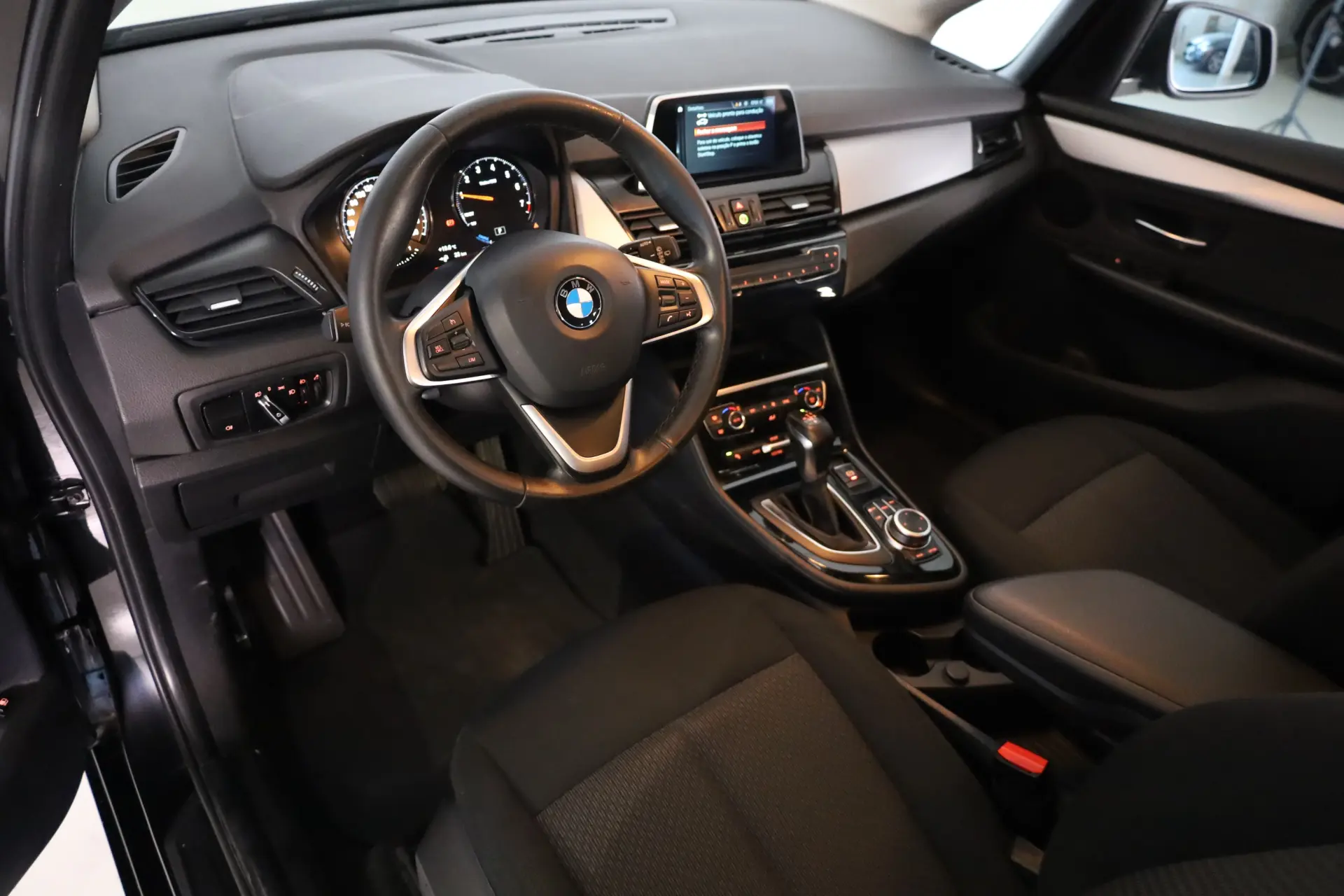 BMW 225xe Active Tourer Advantage 24