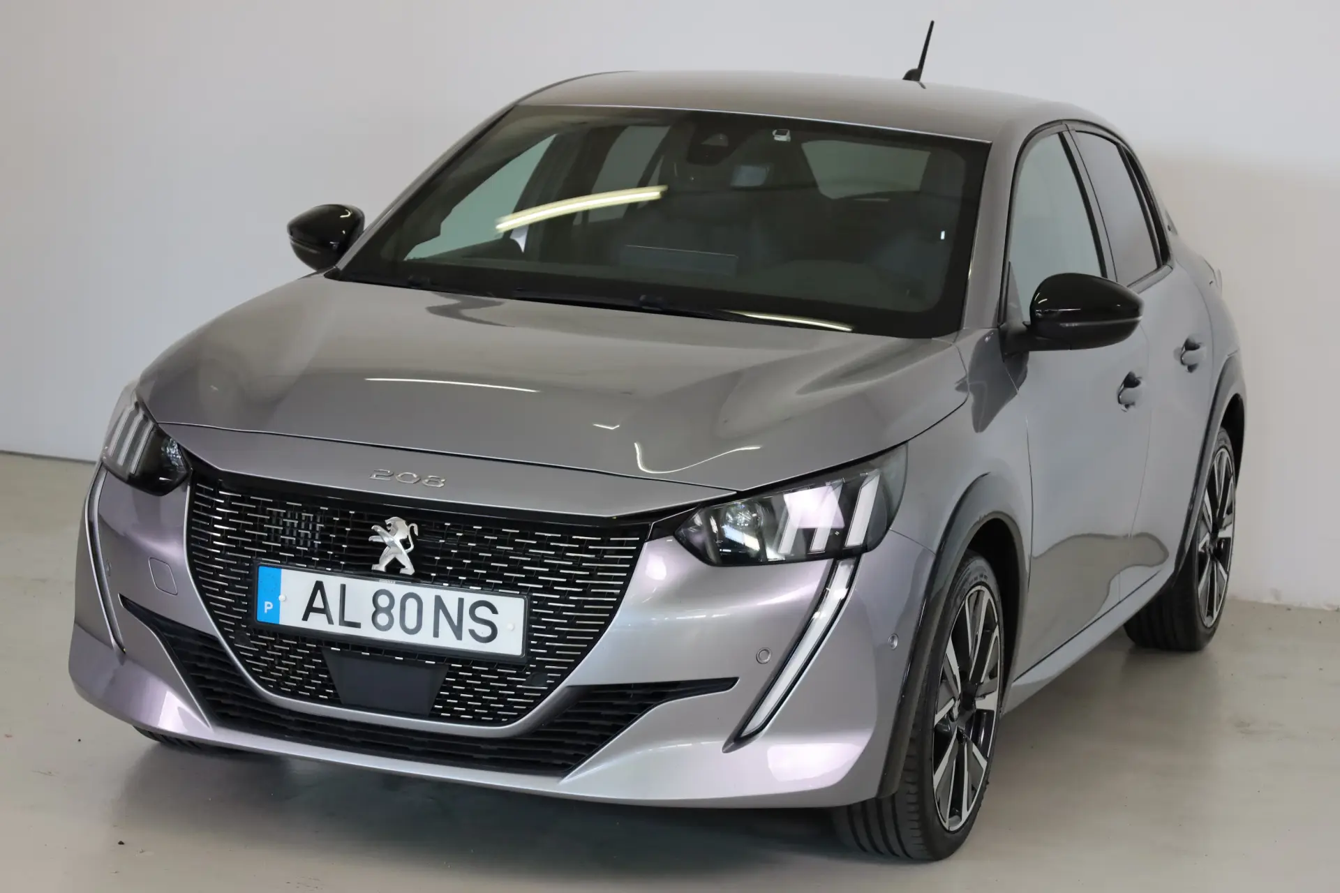 Peugeot 208 1.2 PureTech GT 12