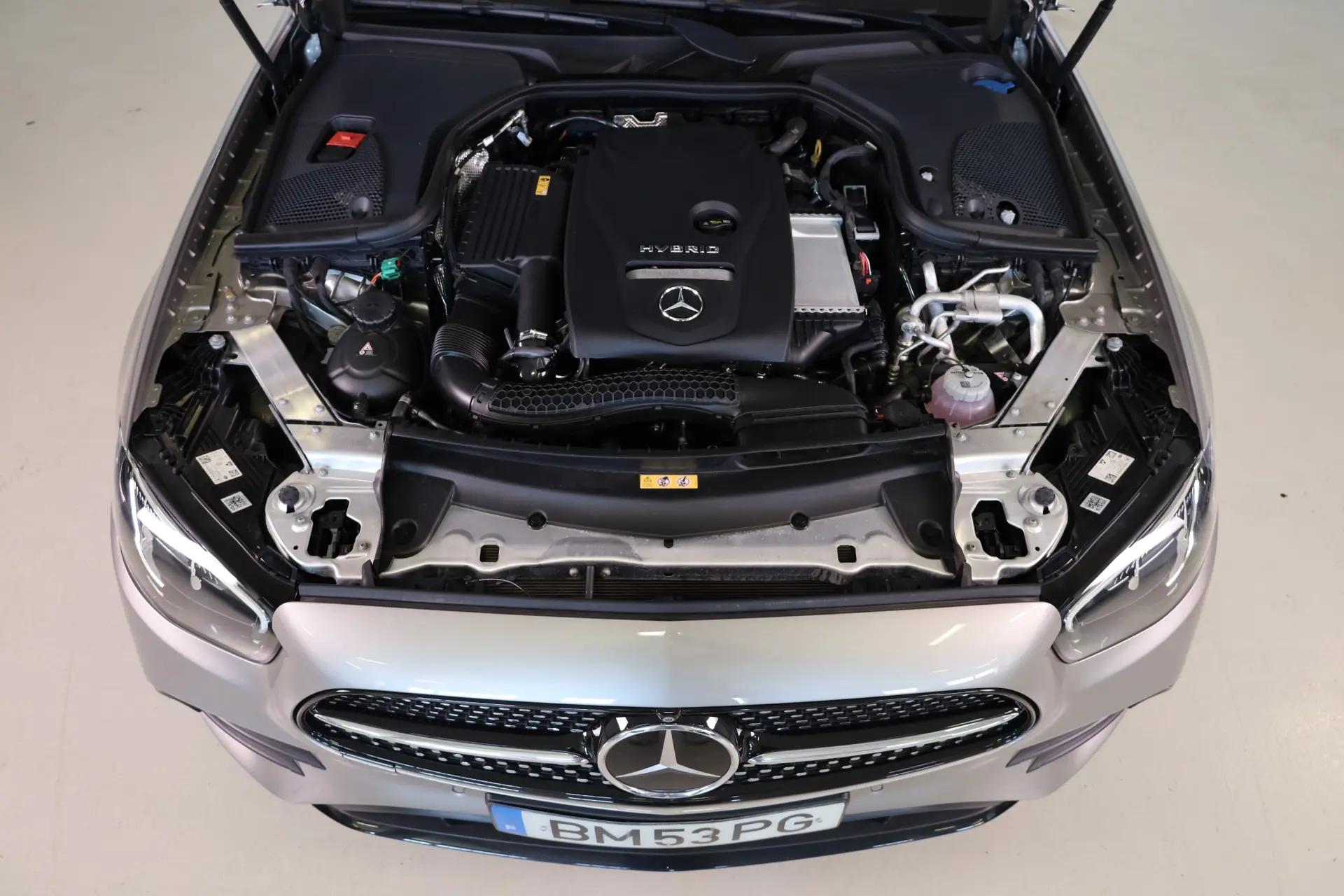 Mercedes-Benz E 300 e AMG Line 9