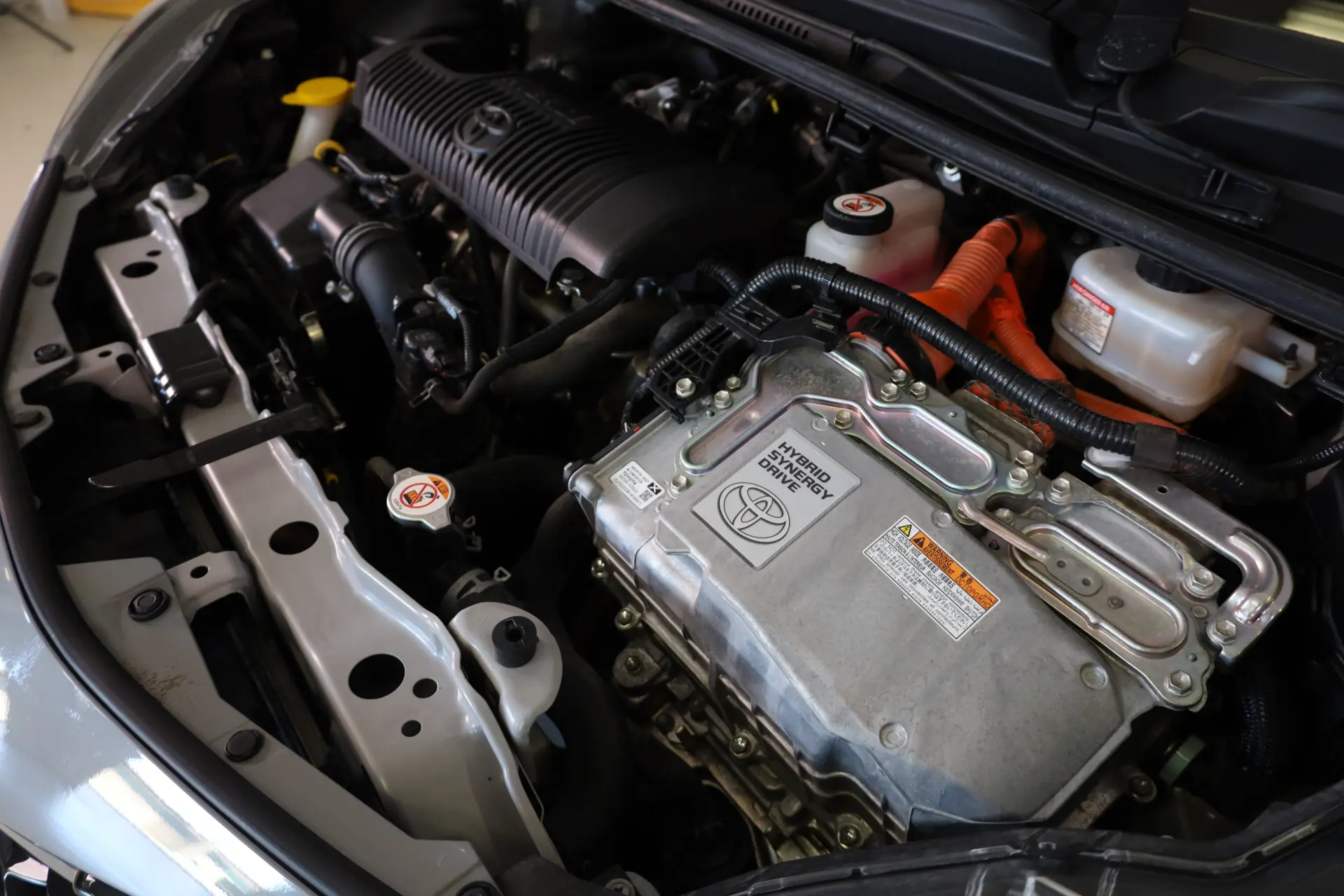 Toyota Yaris 1.5 HSD GR Sport 10
