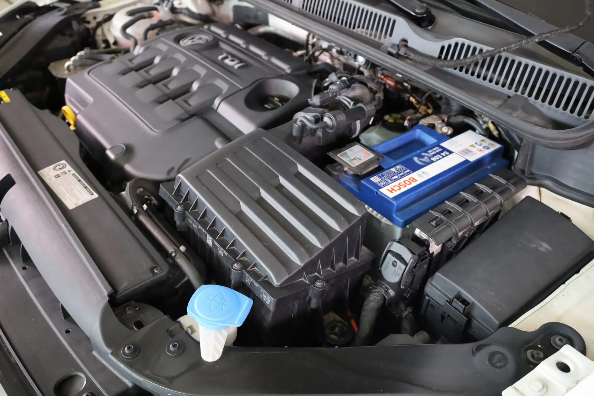 Volkswagen Touran 1.6 TDI R-Line DSG 12