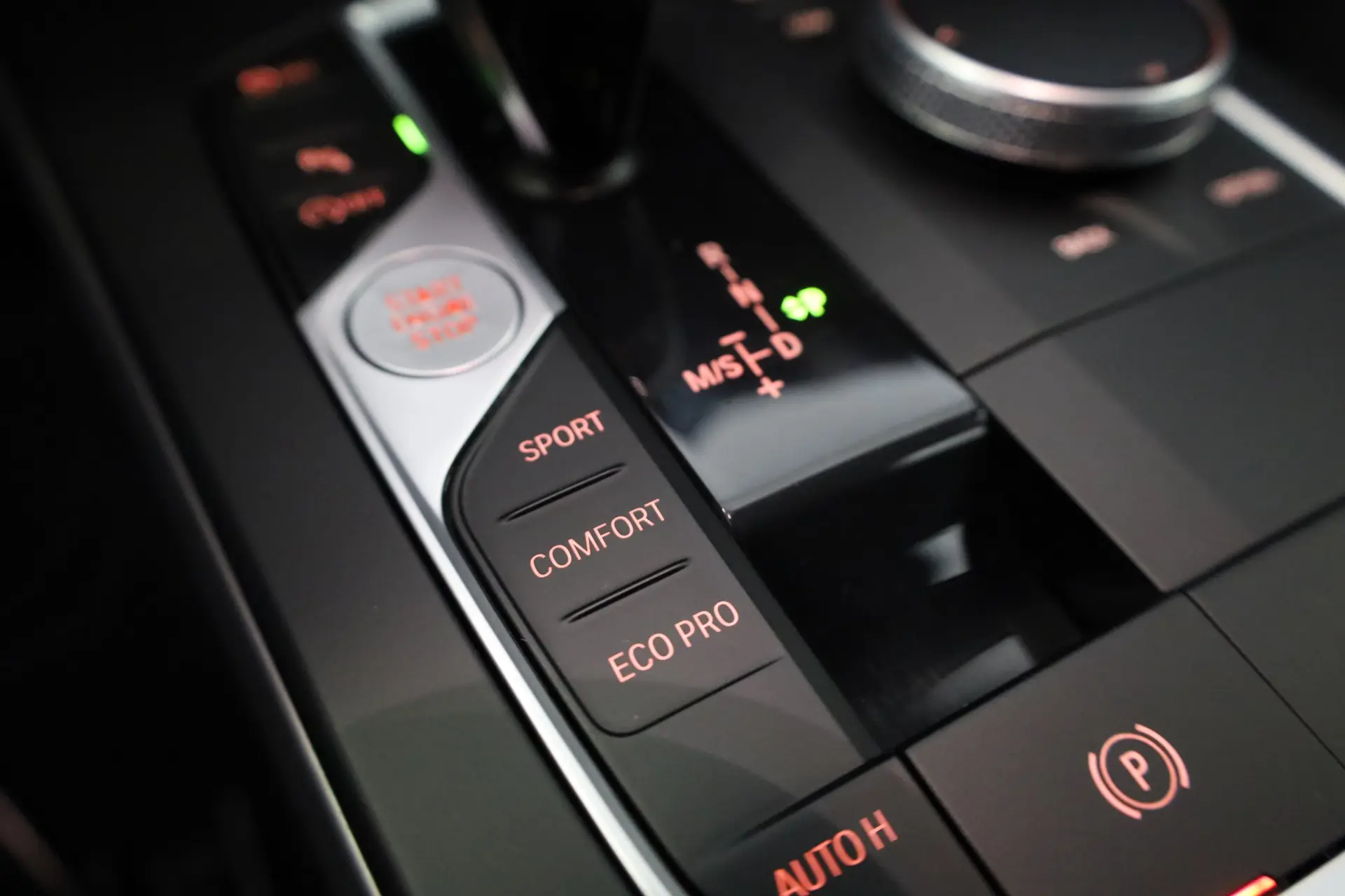 BMW 116 d Advantage Auto 28