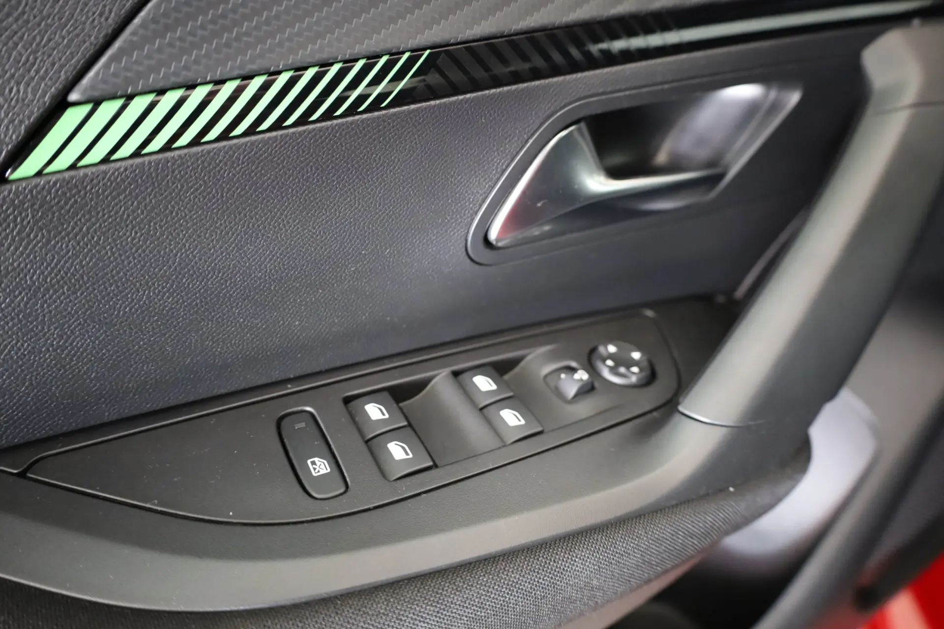 Peugeot 2008 PureTech 100 Style 36