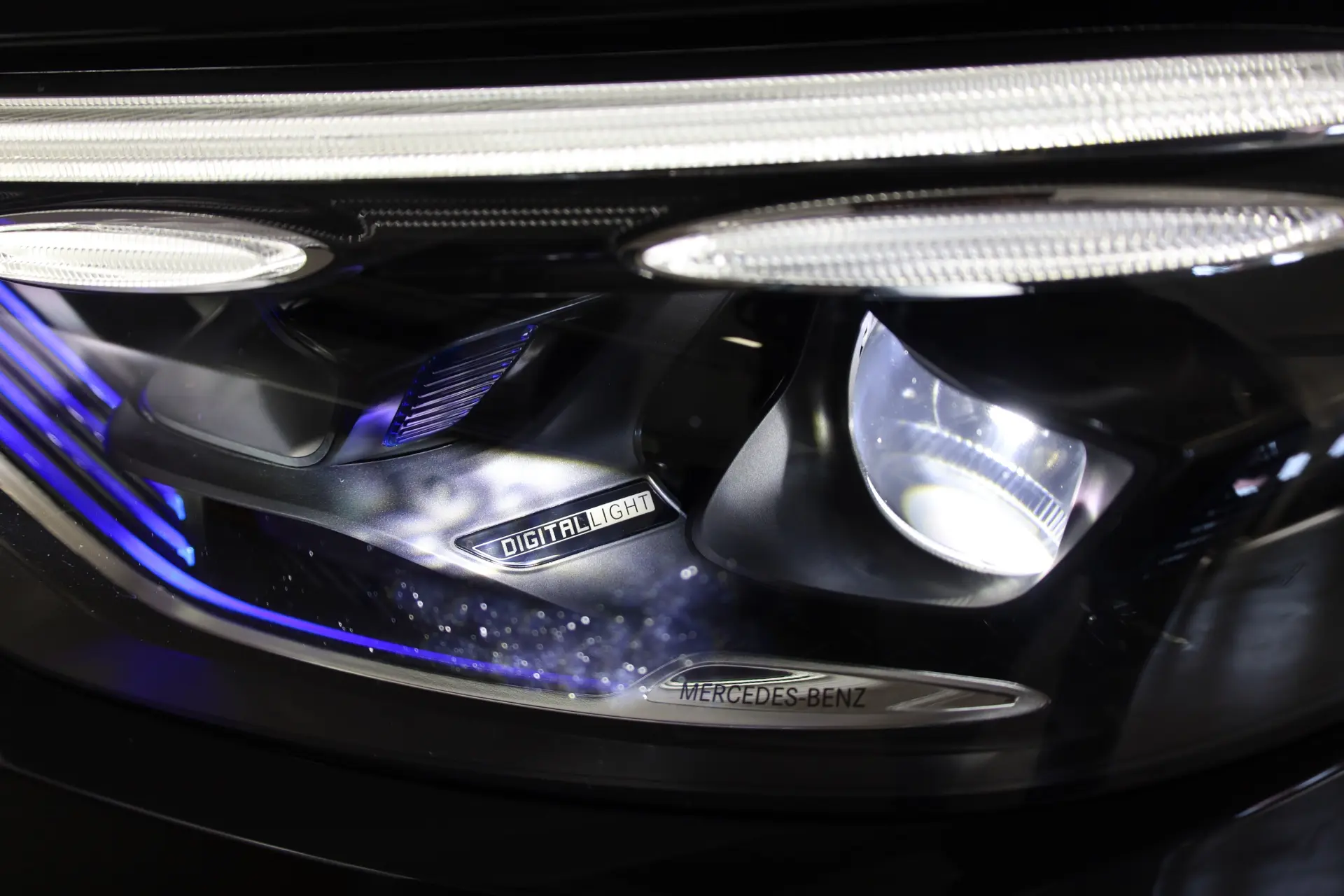 Mercedes-Benz GLC 300 d 4Matic 13