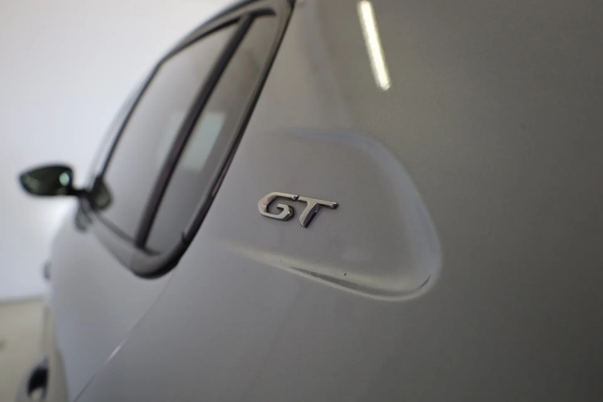 Peugeot 208 1.2 PureTech GT 17