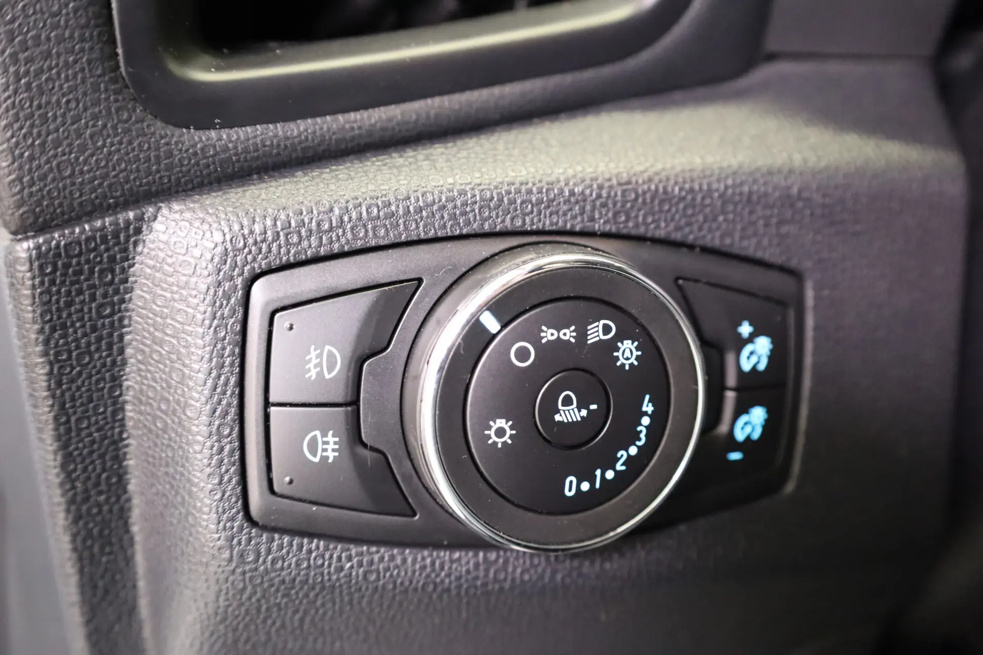Ford EcoSport 1.0 EcoBoost ST-Line Plus 40