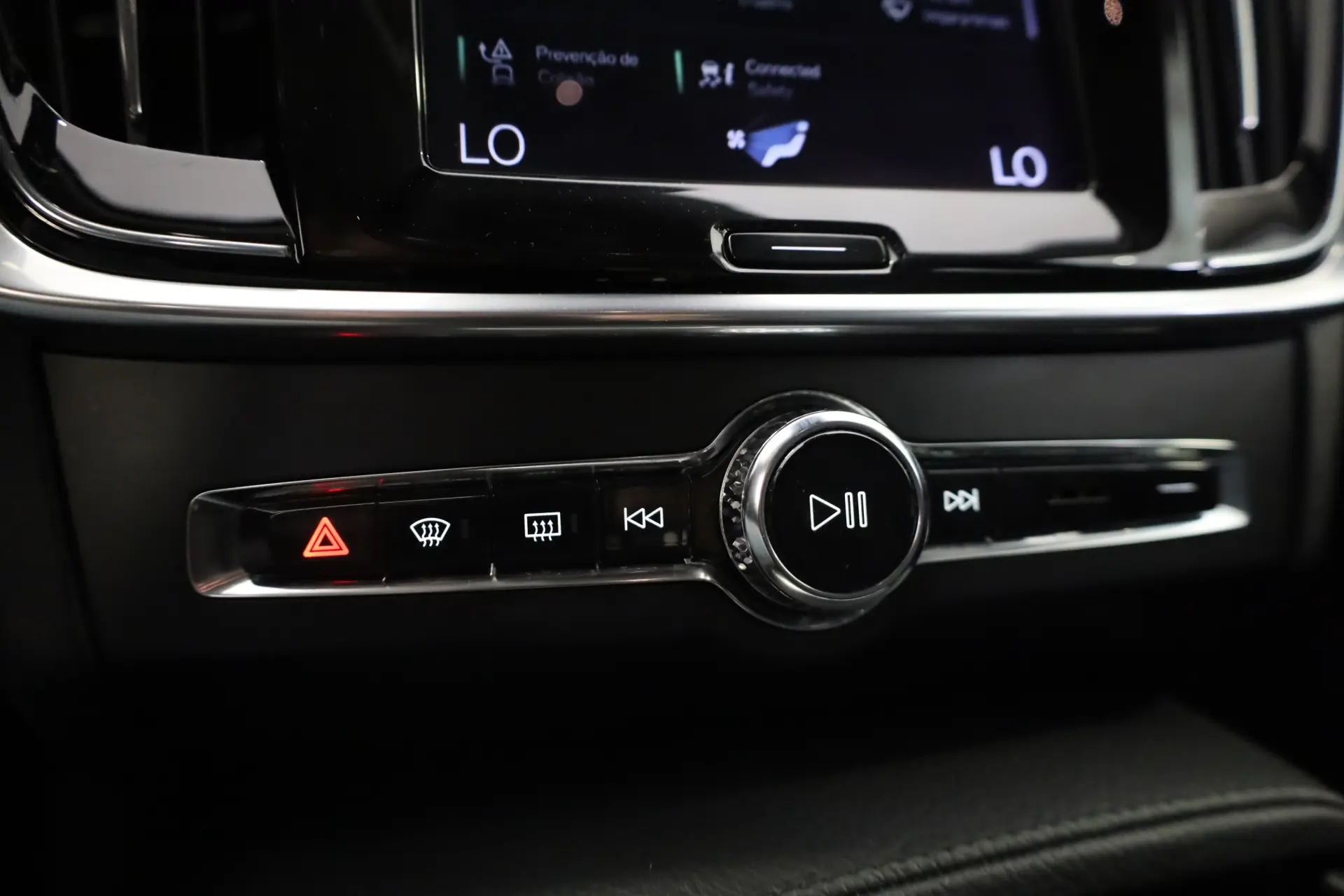 Volvo V90 2.0 D4 Momentum Plus Geartronic 28
