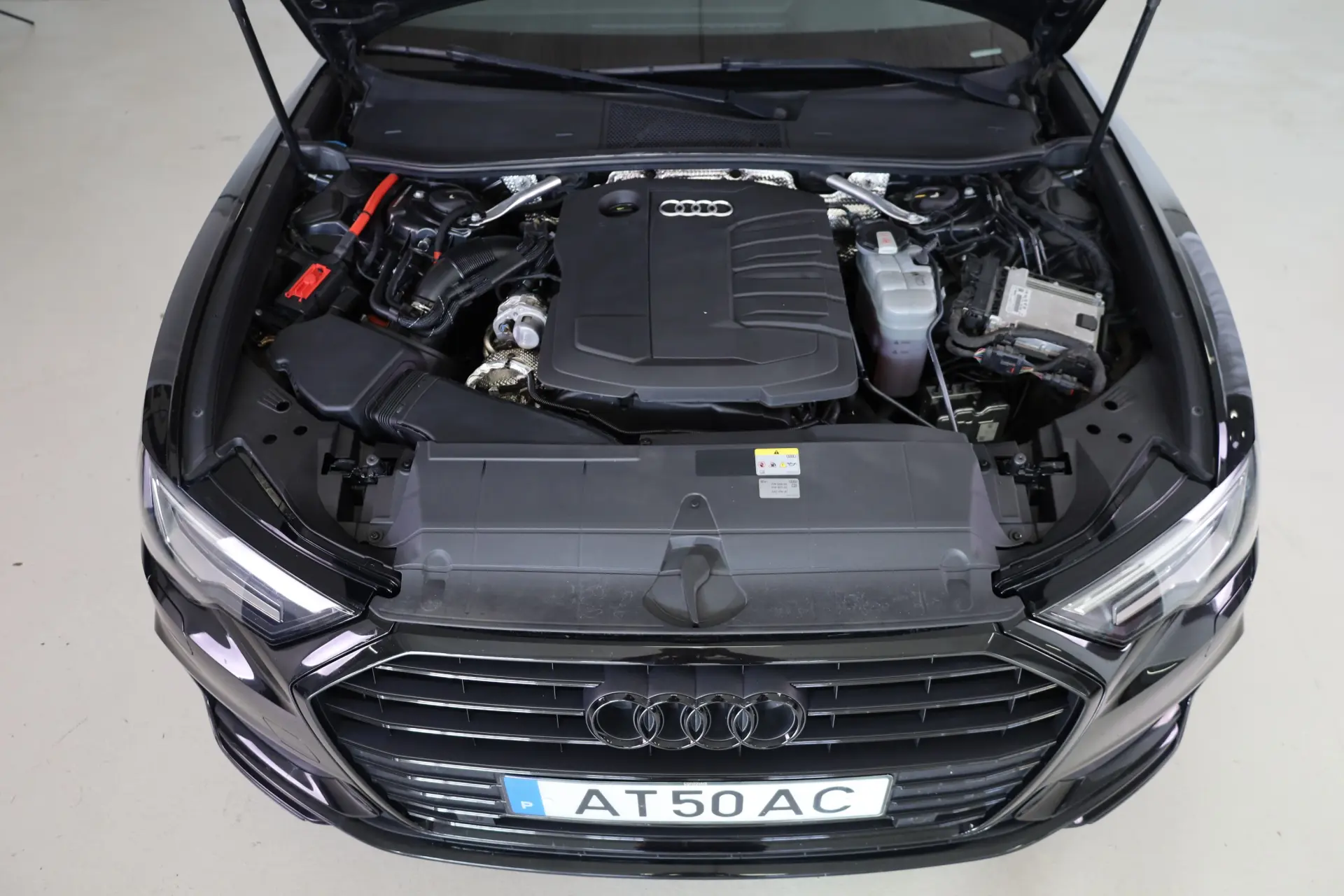 Audi A6 Avant 40 TDI S line S tronic 9