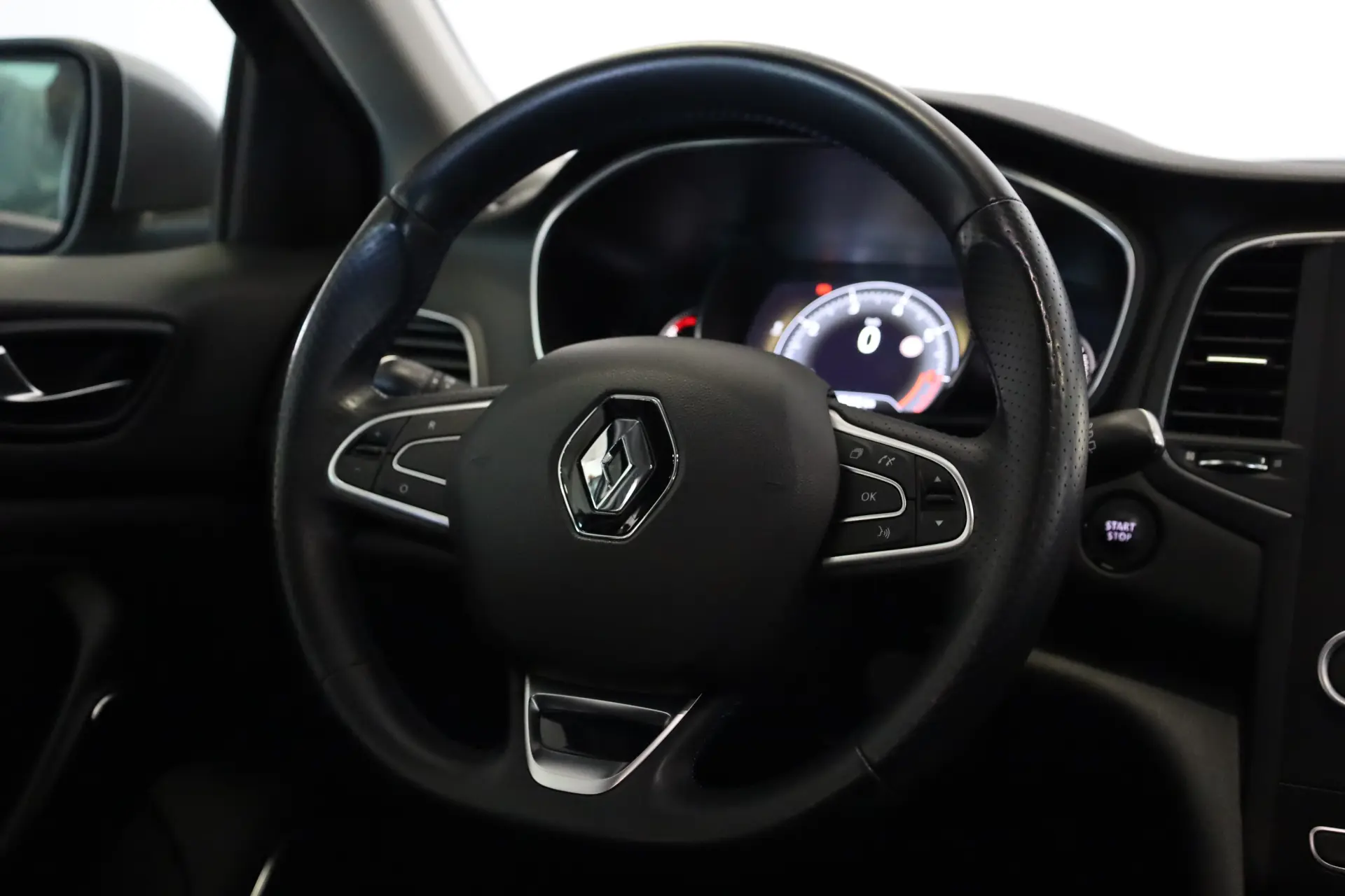 Renault Mégane Sport Tourer 1.2 TCE GT Line 25