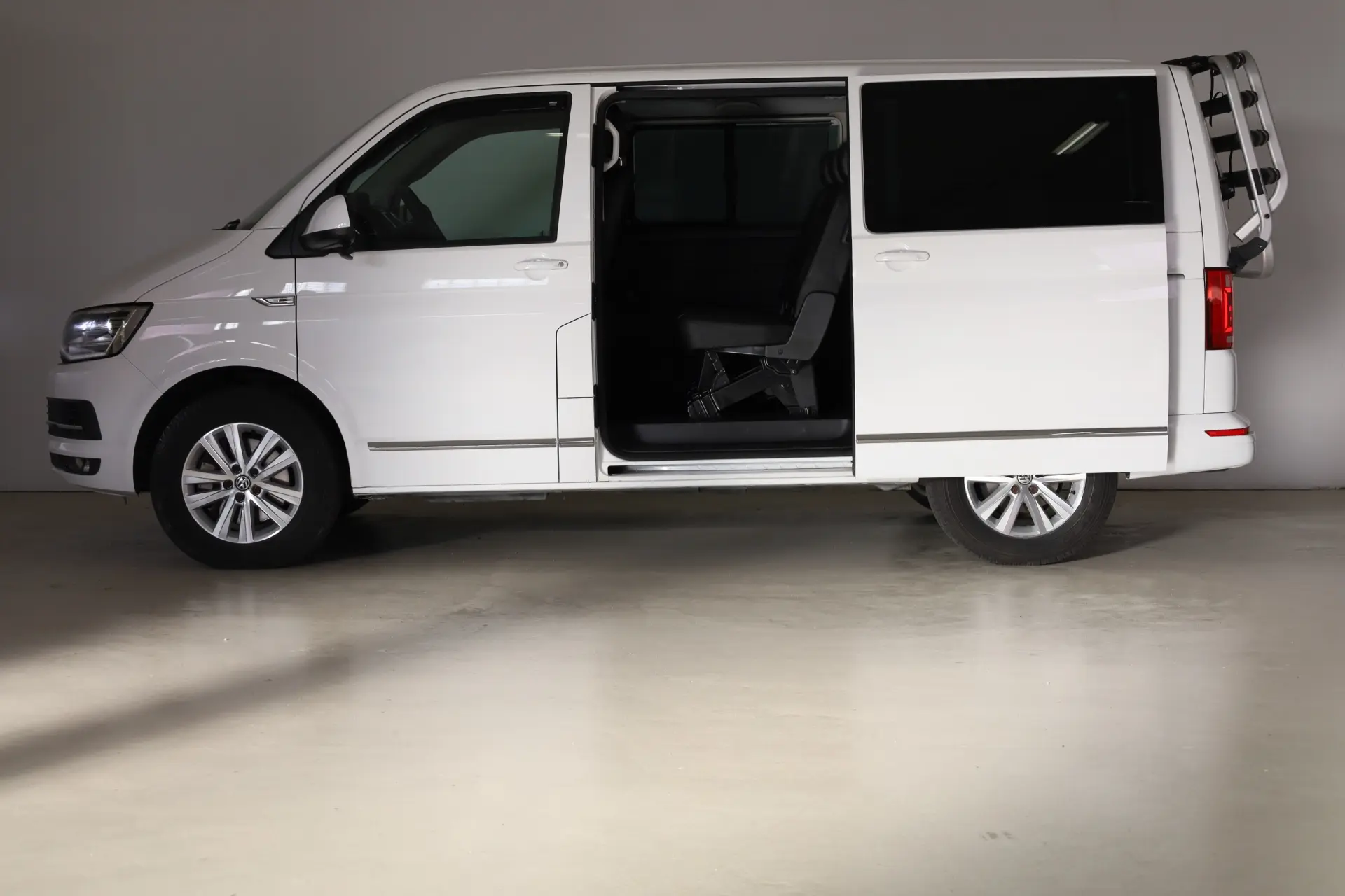 Volkswagen Caravelle 2.0 TDI BlueMotion Highline Aut 12