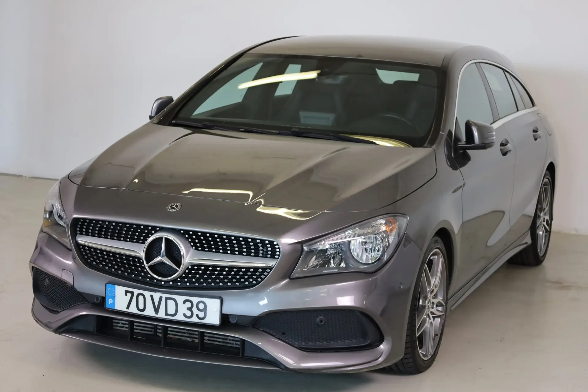 Mercedes-Benz CLA 200 d Shooting Brake AMG Line Aut. 11