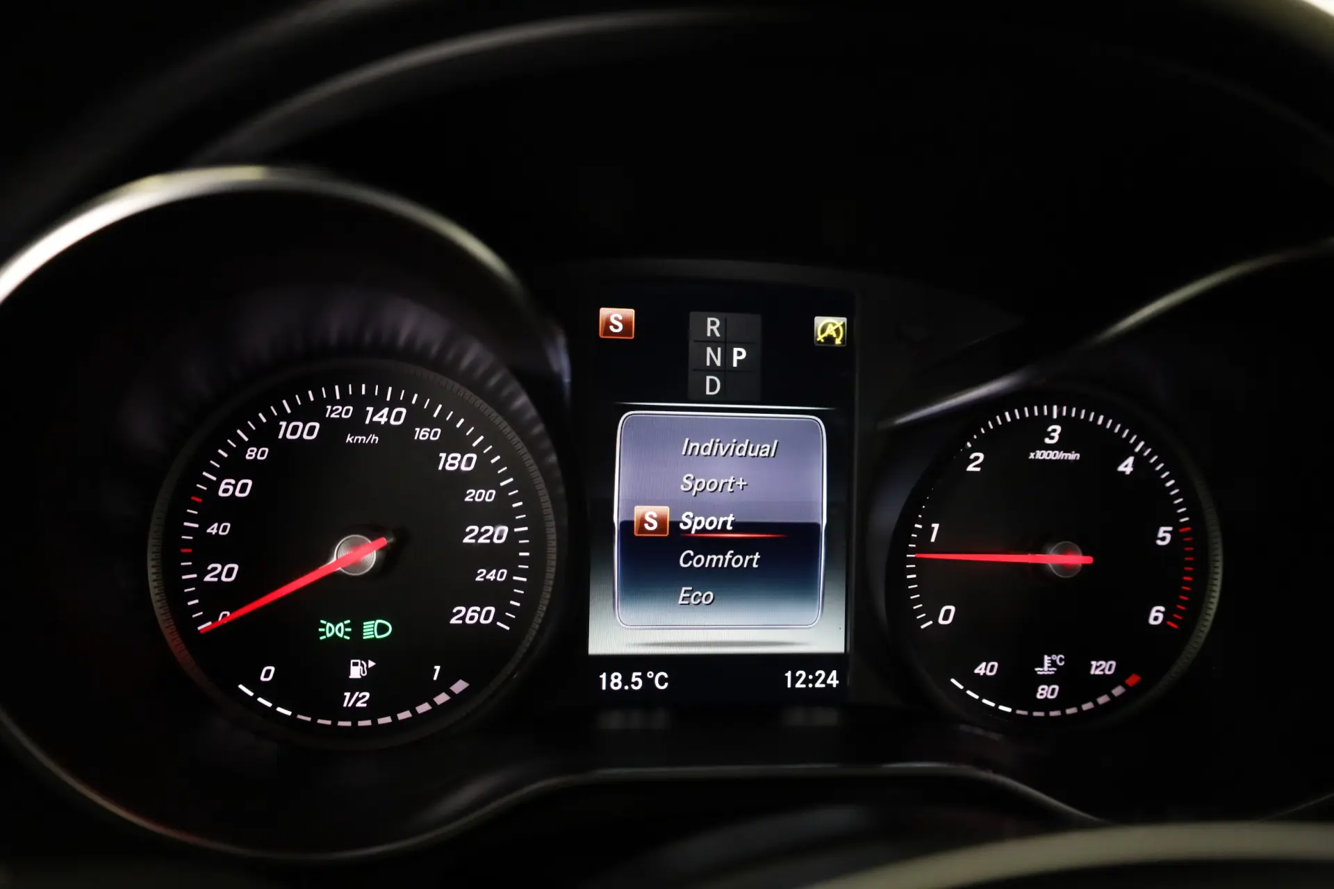 Mercedes-Benz GLC 250 d AMG Line 4-Matic 26