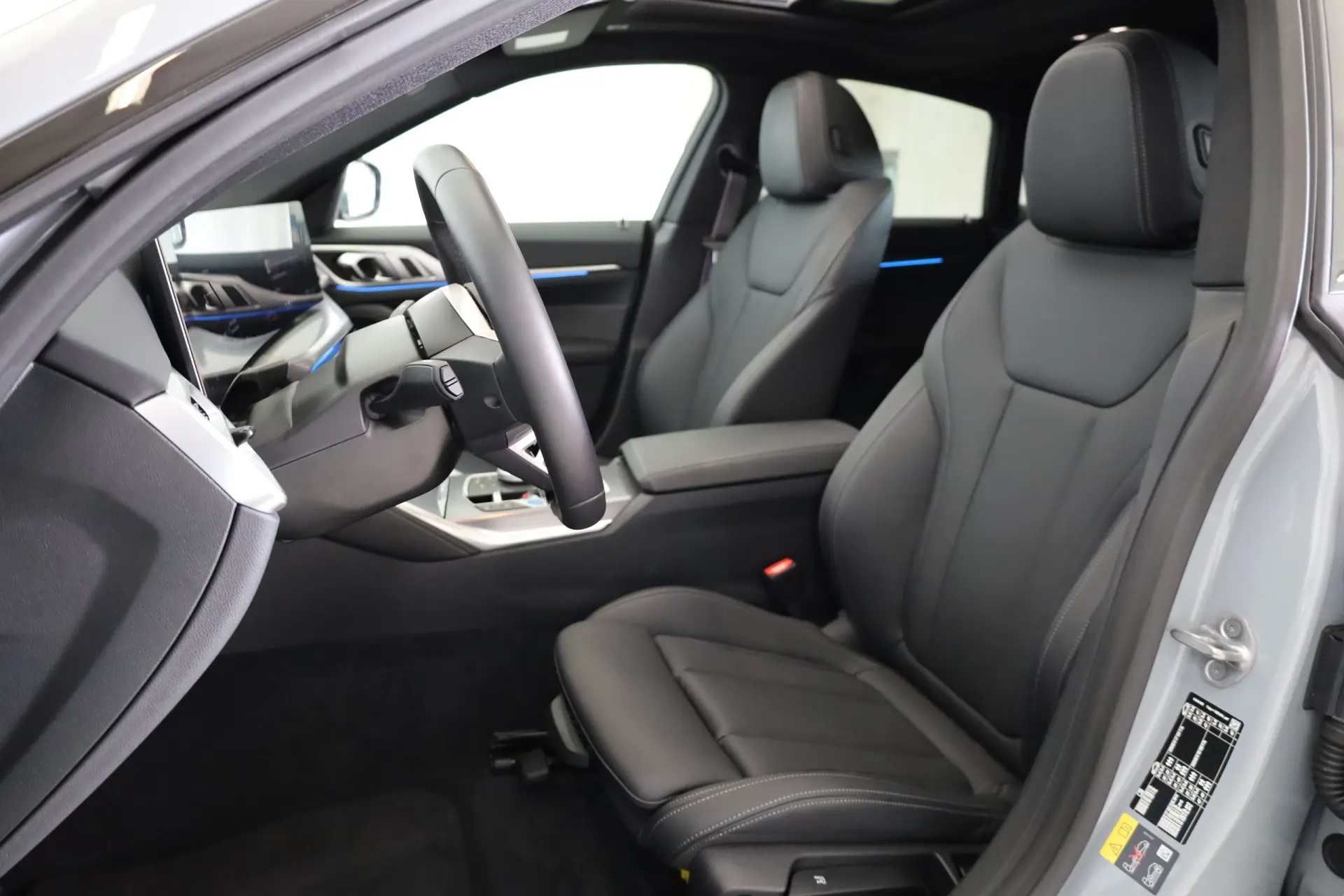 BMW i4 eDrive40 Edição Desportiva M 29