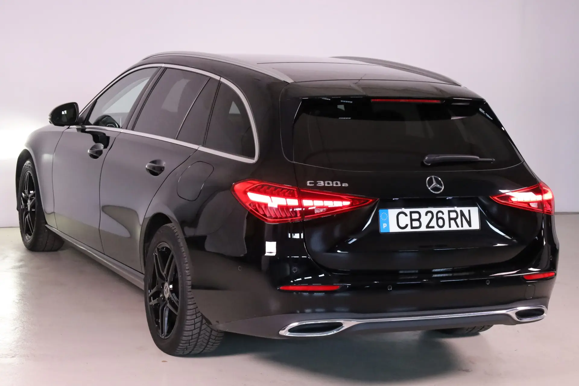 Mercedes-Benz C 300 e T 9G-TRONIC Avantgarde 14