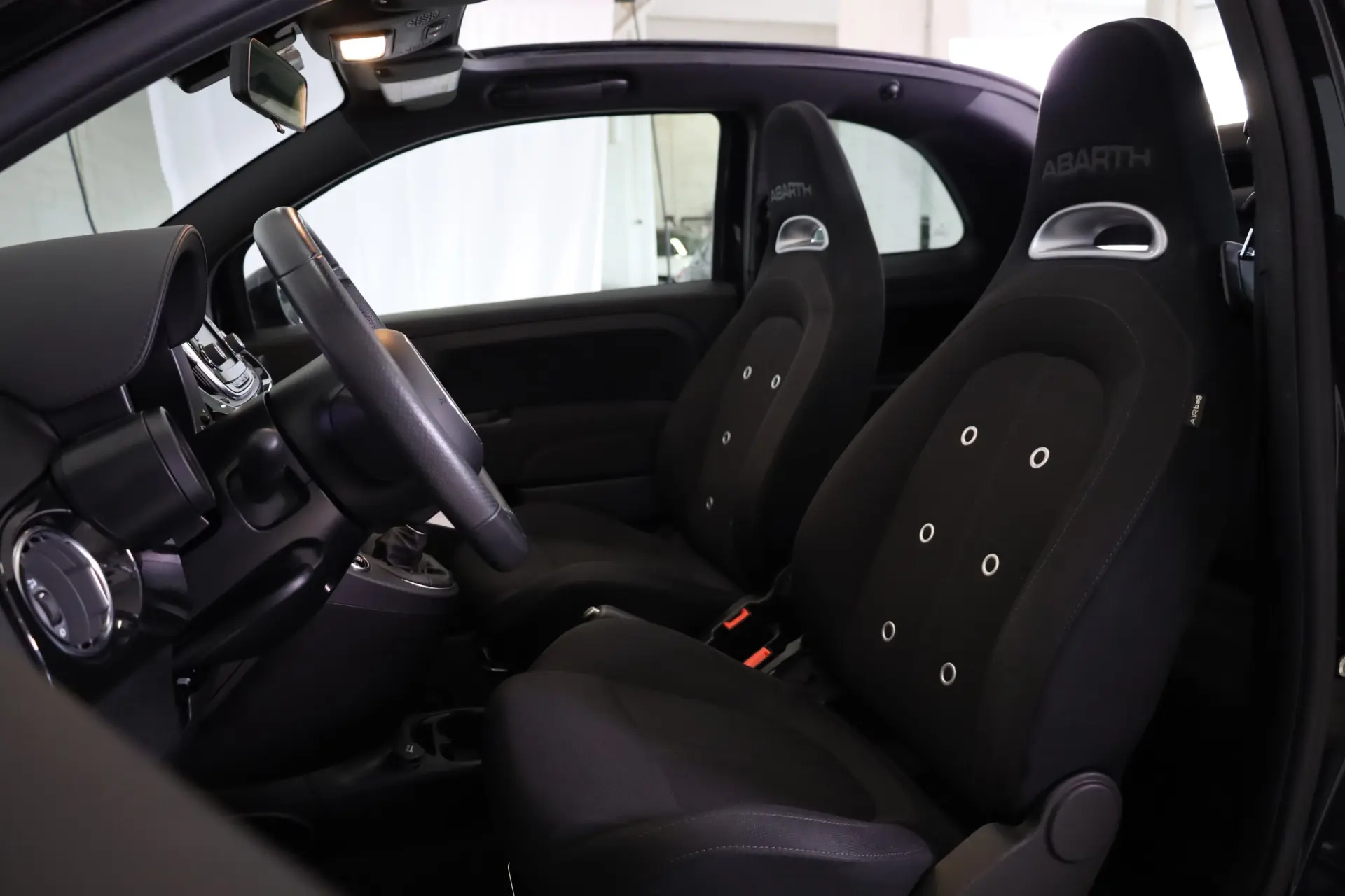 Abarth 595C 1.4 T-Jet 595 23