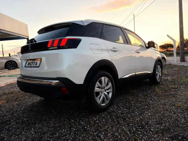 Peugeot 3008 1.5 BlueHDi Active Pack 4