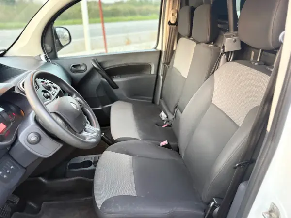 Renault Kangoo 1.5 Blue dCi Equilibre 10