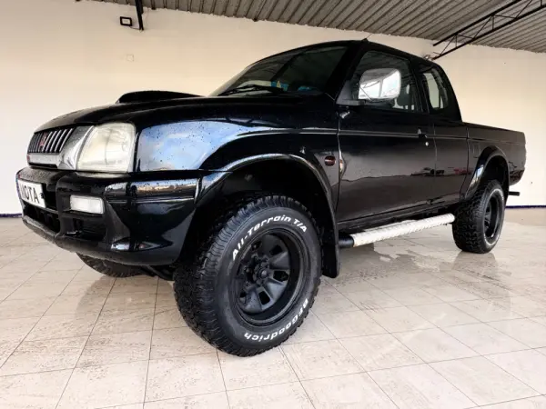 Mitsubishi L200 2