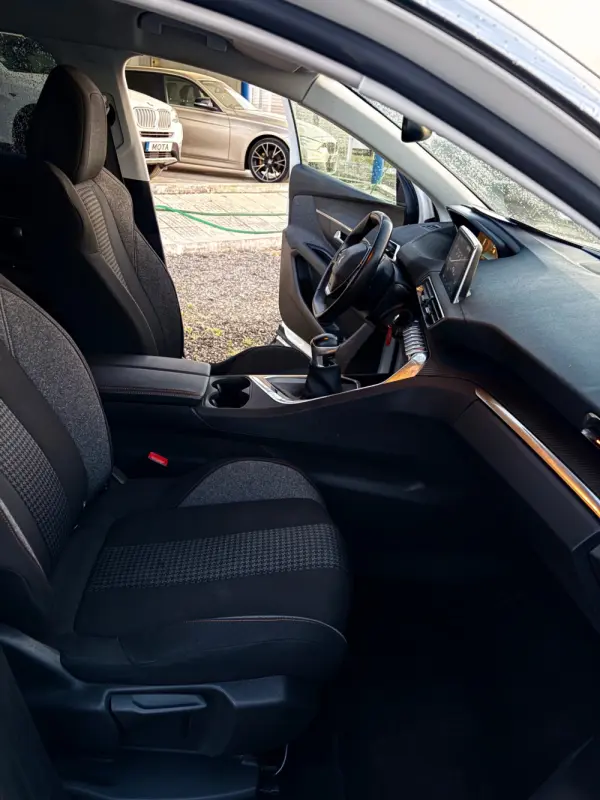 Peugeot 3008 1.5 BlueHDi Active Pack 10