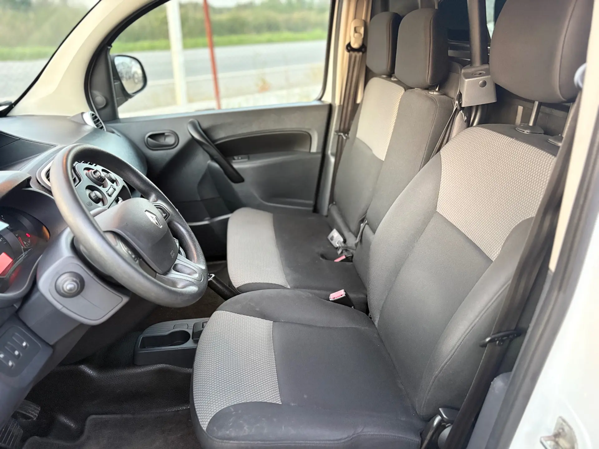 Renault Kangoo 1.5 Blue dCi Equilibre 10