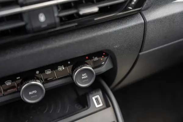Citroen e-C4 X 50 kWh Shine Pack 15