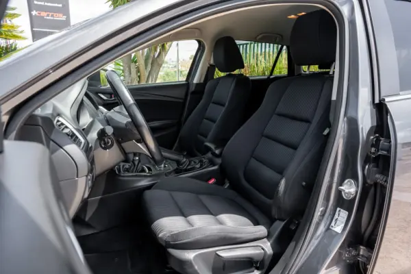 Mazda 6 2.2 SKY-D Excellence Navi 21
