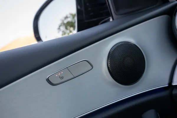 Mercedes-Benz E 300 de Avantgarde 4Matic 20