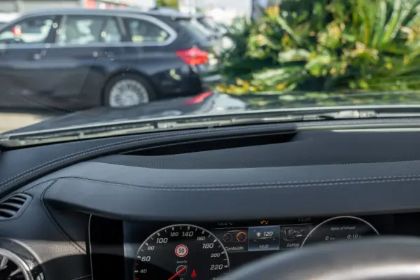 Mercedes-Benz E 220 d AMG Line Aut. 13