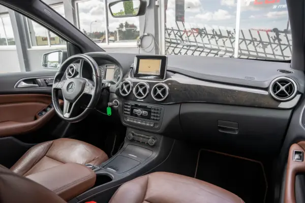 Mercedes-Benz B 180 CDI BlueEFFICIENCY Aut. 13
