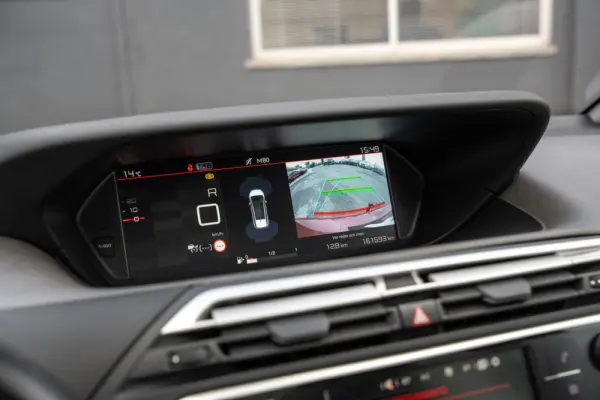 Citroën Grand C4 Spacetourer 1.5 BlueHDi Shine EAT8 18