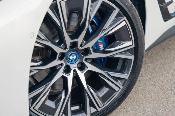 BMW i4 eDrive40 Pack Desportivo M 3