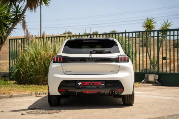 Peugeot 208 1.5 BlueHDi GT 11