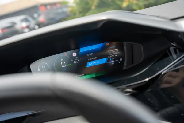 Peugeot 308 SW 1.6 Hybrid Allure e-EAT8 18
