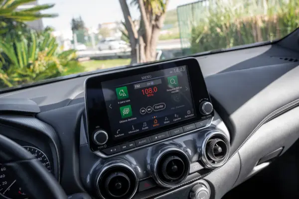 Nissan Juke 1.6 Hybrid N-Connecta NAV. 14