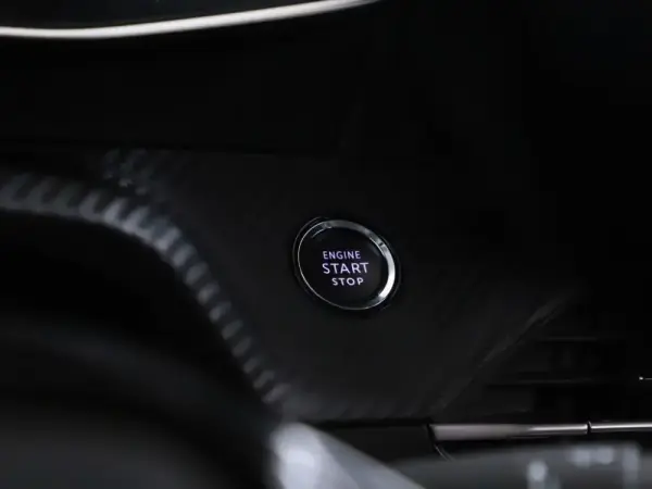 Peugeot e-2008 50 kWh Allure 12