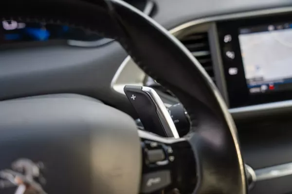 Peugeot 308 SW 1.5 BlueHDi Active EAT8 9