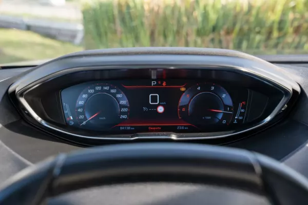 Peugeot 3008 1.5 BlueHDi Allure Pack EAT8 11