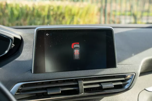 Peugeot 3008 1.5 BlueHDi Allure Pack EAT8 14