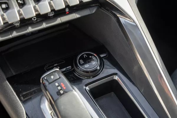 Peugeot 3008 1.5 BlueHDi Allure Pack EAT8 18