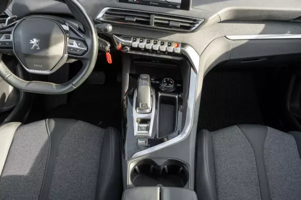 Peugeot 3008 1.5 BlueHDi Allure Pack EAT8 22