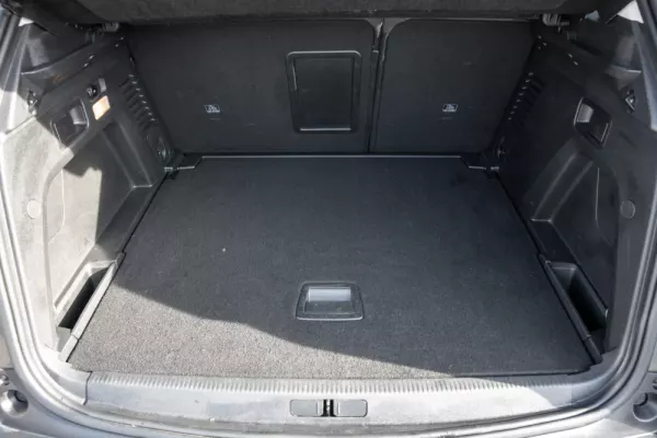 Peugeot 3008 1.5 BlueHDi Allure Pack EAT8 27