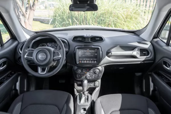 Jeep Renegade 1.5 TG e-Hybrid Longitude DCT 6