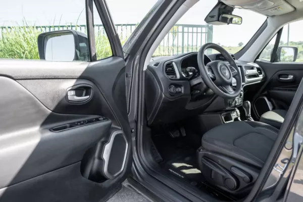 Jeep Renegade 1.5 TG e-Hybrid Longitude DCT 15