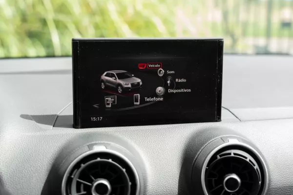 Audi Q2 30 TFSI Advanced 8