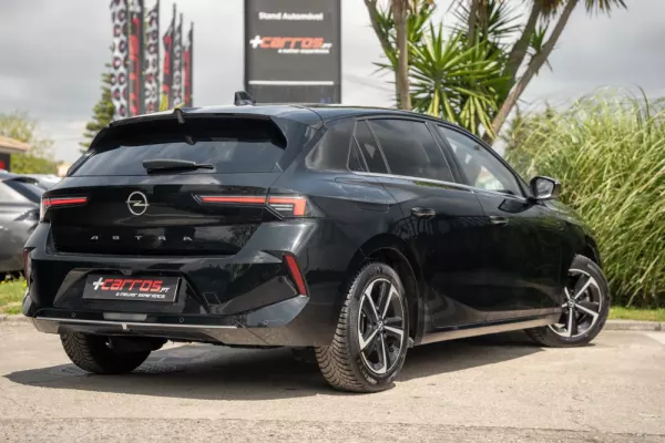 Opel Astra 1.5 D Elegance 4